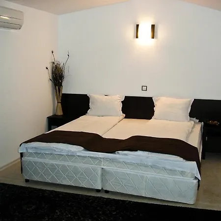 Hotel Melnik Хотел Мелник فندق 3*