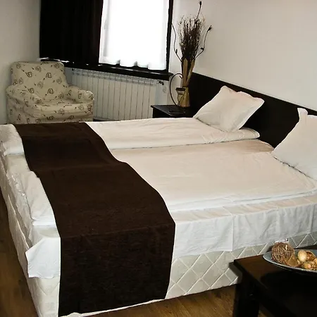 فندق Hotel Melnik Хотел Мелник 3*