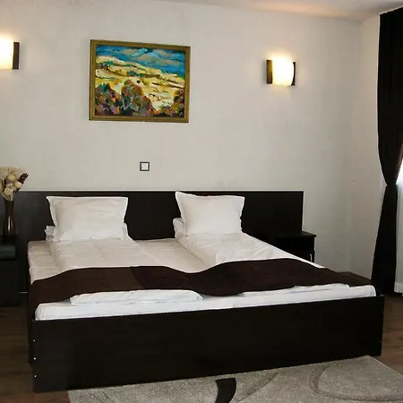 Hotel Melnik Хотел Мелник 3*