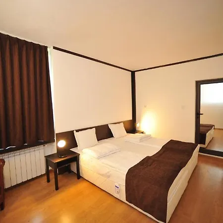 ホテル メルニック 3* メルニック