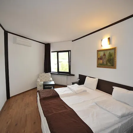 Hotel Melnik Хотел Мелник 3*