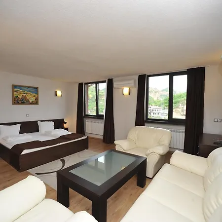 ホテル メルニック