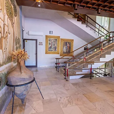 Hotel Melnik Хотел Мелник Melnik (Blagoevgrad)