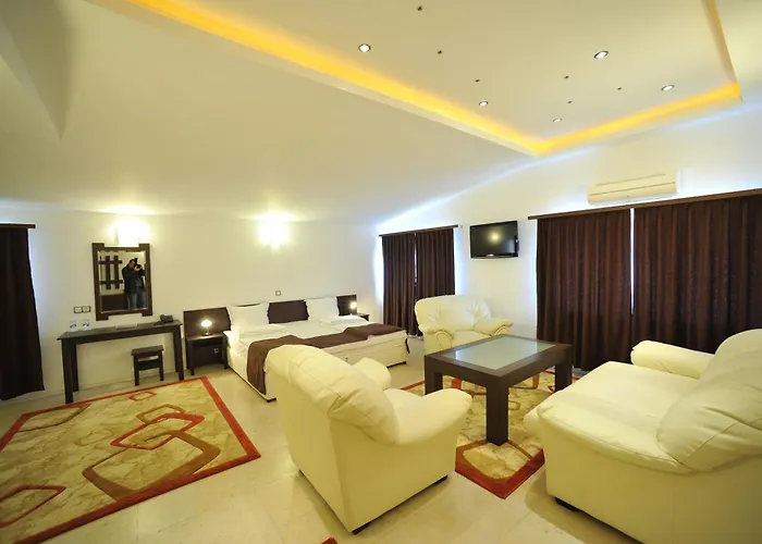 Hotel Melnik Хотел Мелник 3*